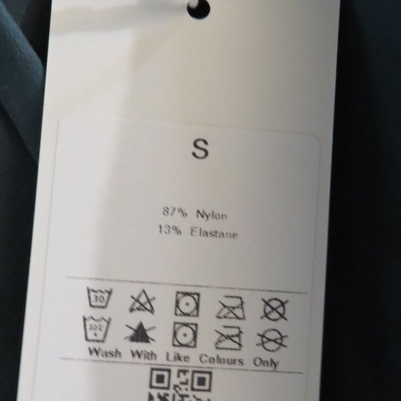 Halara Size S Blue Spruce Cropped Active Tank Top, Built In Bra - Picture 6 of 9